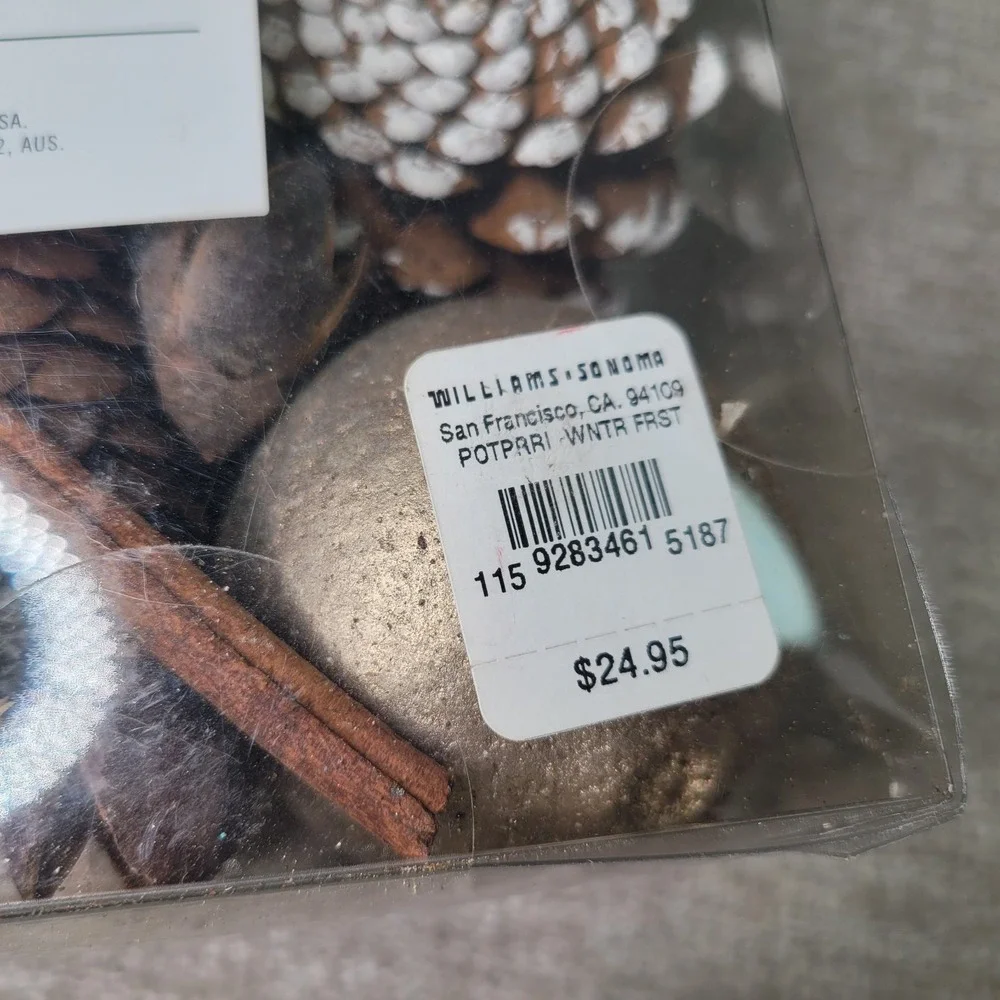 Williams Sonoma 12 oz. Winter Forest Potpourri with Essential Oils 2021 NEW